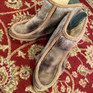 Vintage Tan Snowland Sherpa-lined Boots